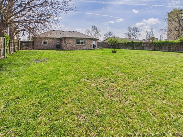 205 Luther Circle, Jeffersonville, IN 47130