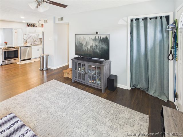 205 Luther Circle, Jeffersonville, IN 47130