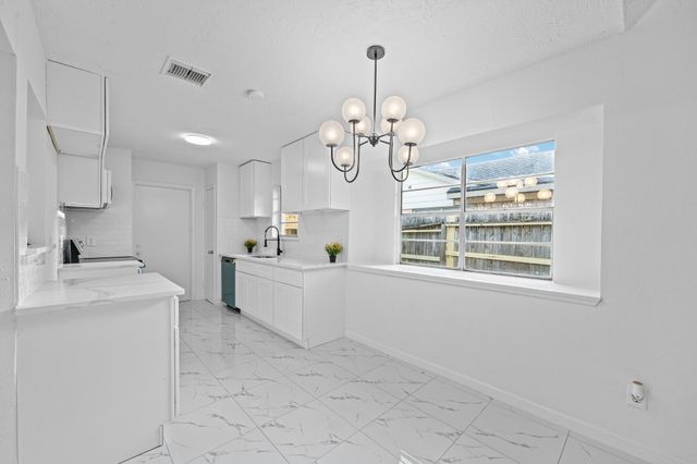 11918 Stroud Drive, Houston, TX 77072