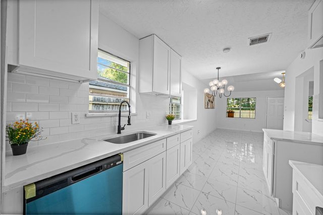 11918 Stroud Drive, Houston, TX 77072