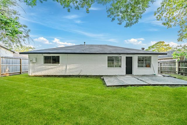 11918 Stroud Drive, Houston, TX 77072