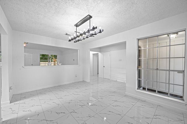 11918 Stroud Drive, Houston, TX 77072
