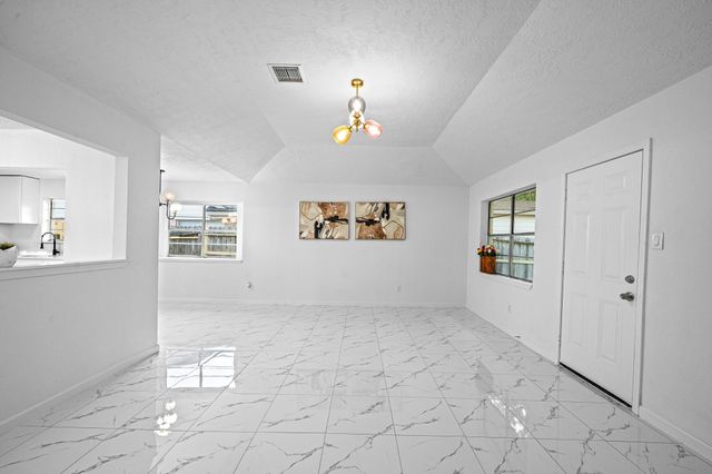 11918 Stroud Drive, Houston, TX 77072