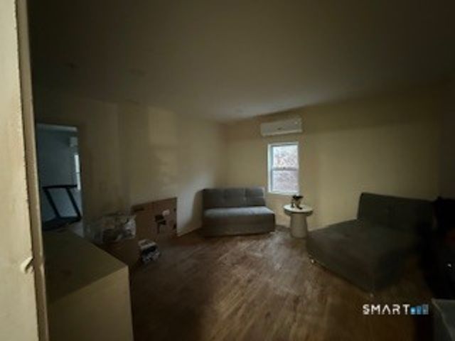 52 Walnut Hill Road, East Lyme, CT 06333