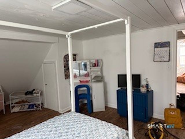 52 Walnut Hill Road, East Lyme, CT 06333