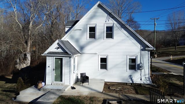 52 Walnut Hill Road, East Lyme, CT 06333