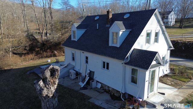 52 Walnut Hill Road, East Lyme, CT 06333