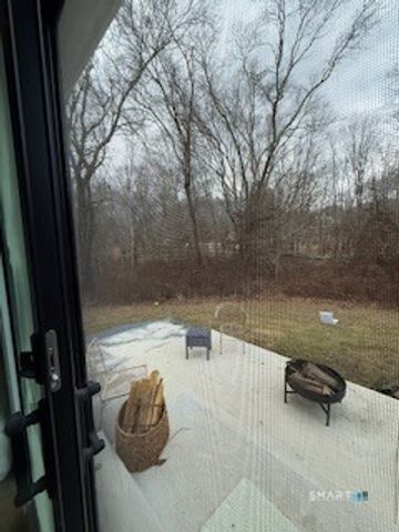 52 Walnut Hill Road, East Lyme, CT 06333