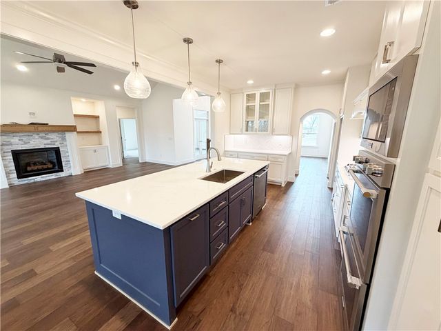 630 Shooting Star Lane, Lowell, AR 72745