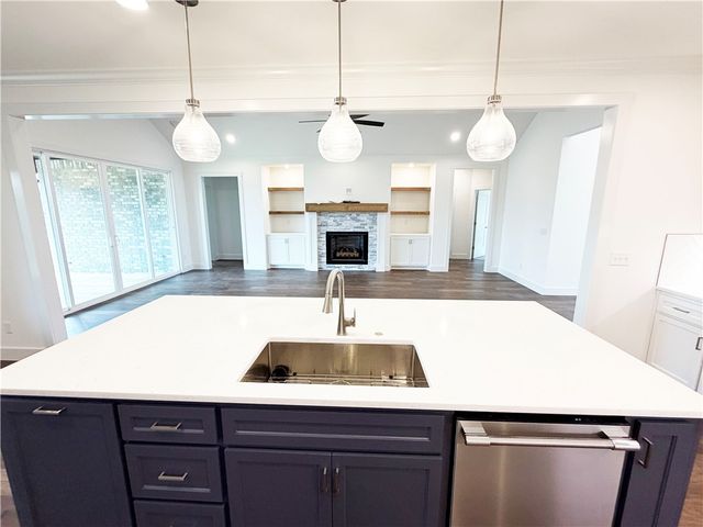 630 Shooting Star Lane, Lowell, AR 72745