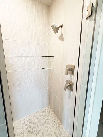 630 Shooting Star Lane, Lowell, AR 72745