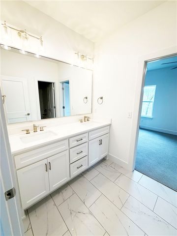 630 Shooting Star Lane, Lowell, AR 72745