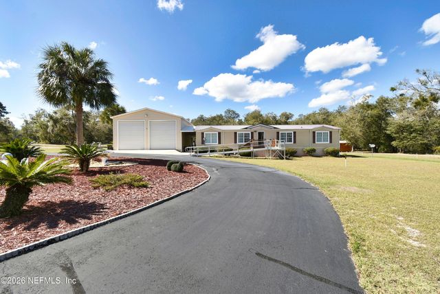 105 LAKE COMO Drive, Pomona Park, FL 32181