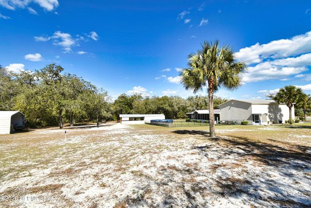 105 LAKE COMO Drive, Pomona Park, FL 32181