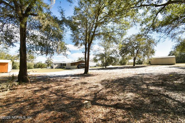 105 LAKE COMO Drive, Pomona Park, FL 32181