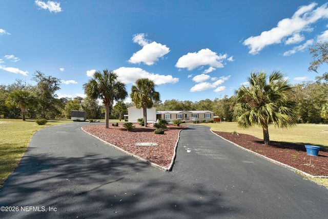 105 LAKE COMO Drive, Pomona Park, FL 32181