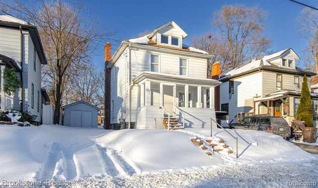 54 Hudson Avenue, Pontiac, MI 48342