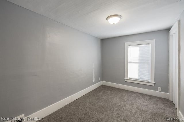 54 Hudson Avenue, Pontiac, MI 48342