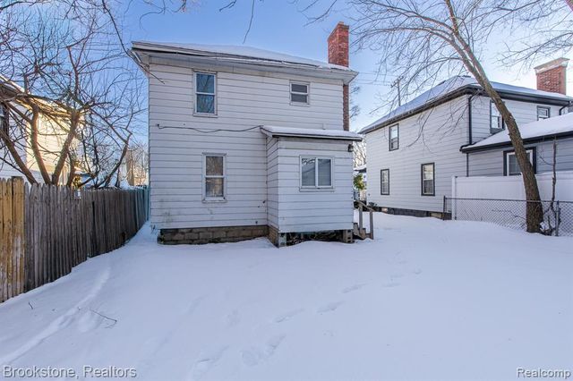 54 Hudson Avenue, Pontiac, MI 48342