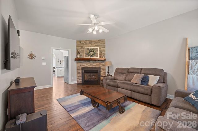 408 Mooreland Drive NE, Conover, NC 28613