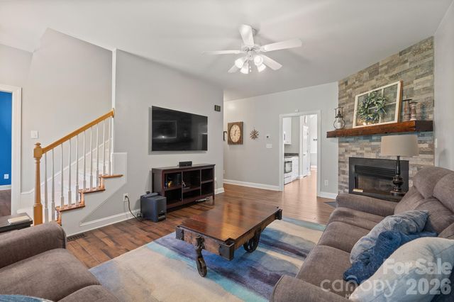 408 Mooreland Drive NE, Conover, NC 28613