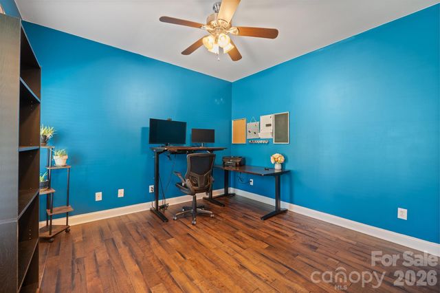 408 Mooreland Drive NE, Conover, NC 28613