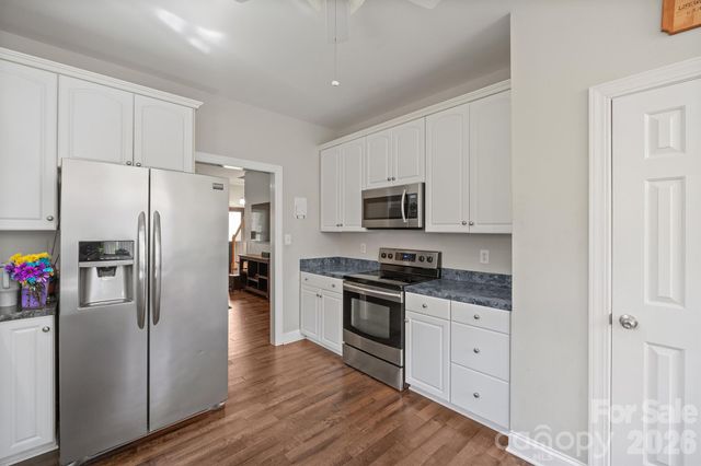 408 Mooreland Drive NE, Conover, NC 28613