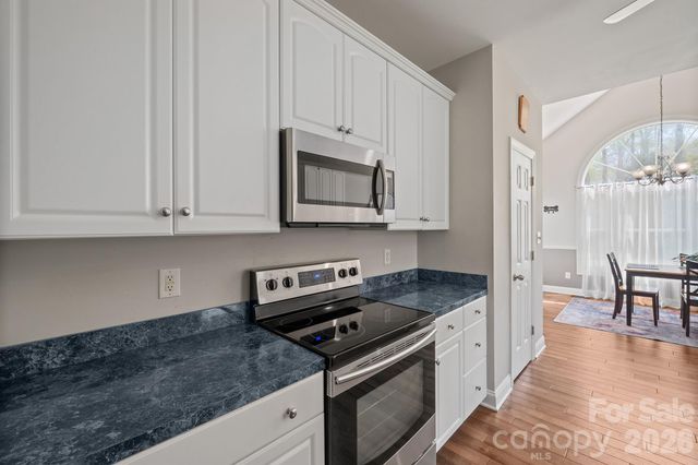 408 Mooreland Drive NE, Conover, NC 28613