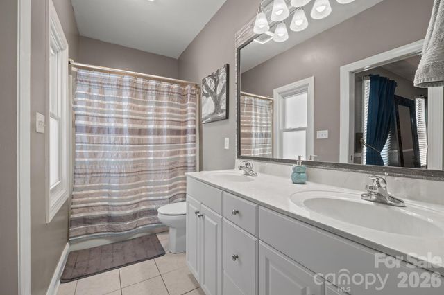 408 Mooreland Drive NE, Conover, NC 28613