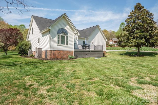 408 Mooreland Drive NE, Conover, NC 28613