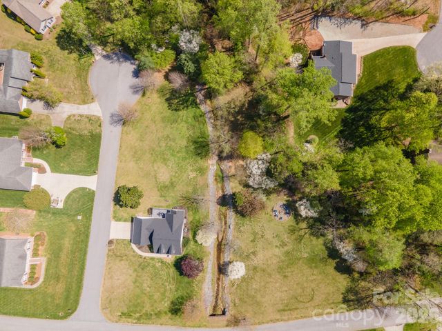408 Mooreland Drive NE, Conover, NC 28613