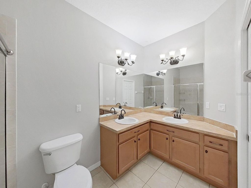 Image 21 of property listing at 20119 WEEPING LAUREL PLACE, Tampa, FL 33647