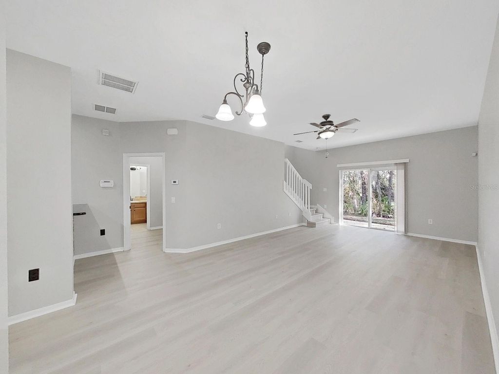 Image 5 of property listing at 20119 WEEPING LAUREL PLACE, Tampa, FL 33647