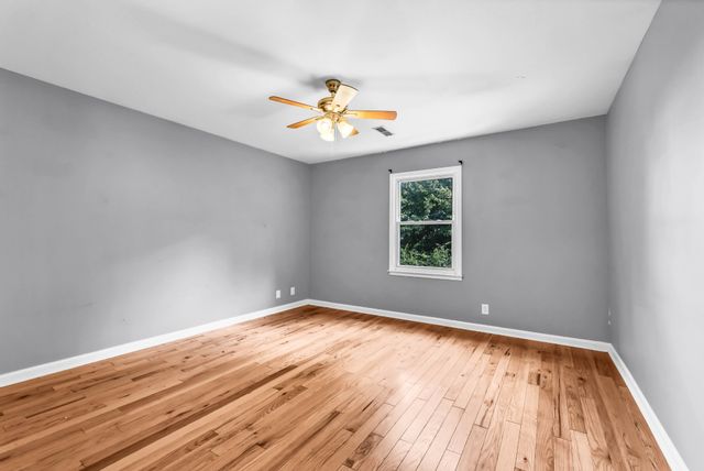 402 Boscobel Ct, Clarksville, TN 37040
