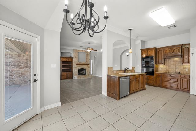 302 Canterbury Drive, Waco, TX 76712