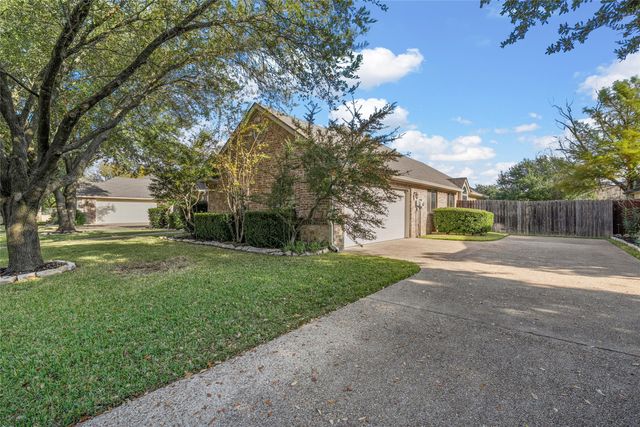 302 Canterbury Drive, Waco, TX 76712