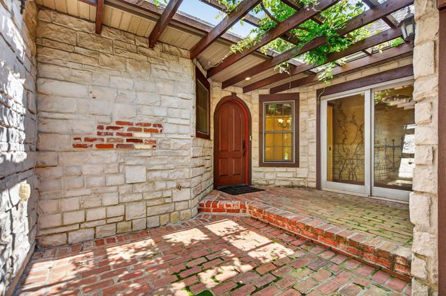 5079 E Farm Road 122, Springfield, MO 65802