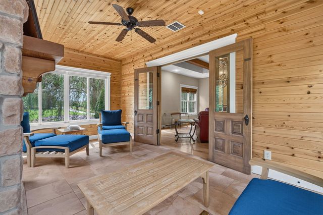 5079 E Farm Road 122, Springfield, MO 65802