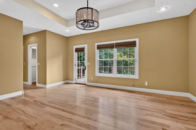 5079 E Farm Road 122, Springfield, MO 65802