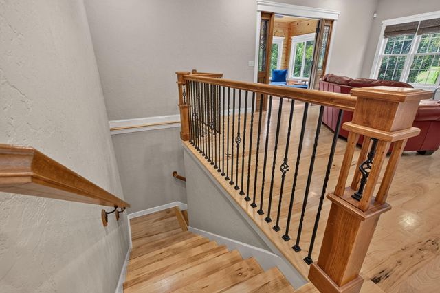 5079 E Farm Road 122, Springfield, MO 65802