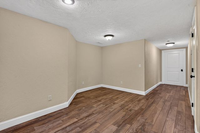 5079 E Farm Road 122, Springfield, MO 65802