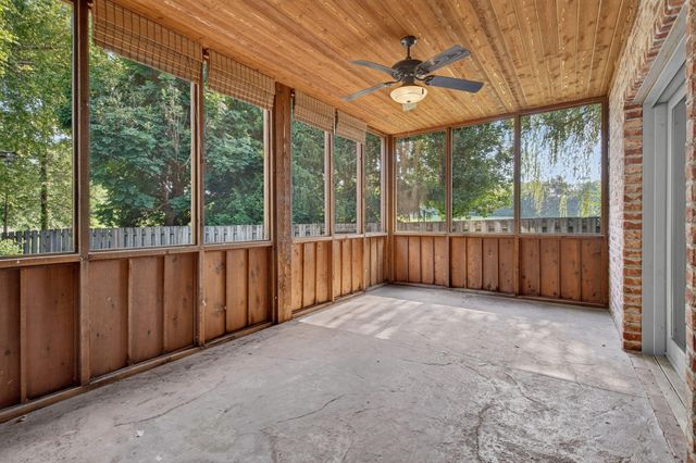 5079 E Farm Road 122, Springfield, MO 65802