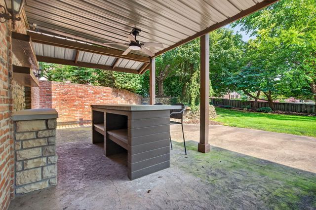 5079 E Farm Road 122, Springfield, MO 65802