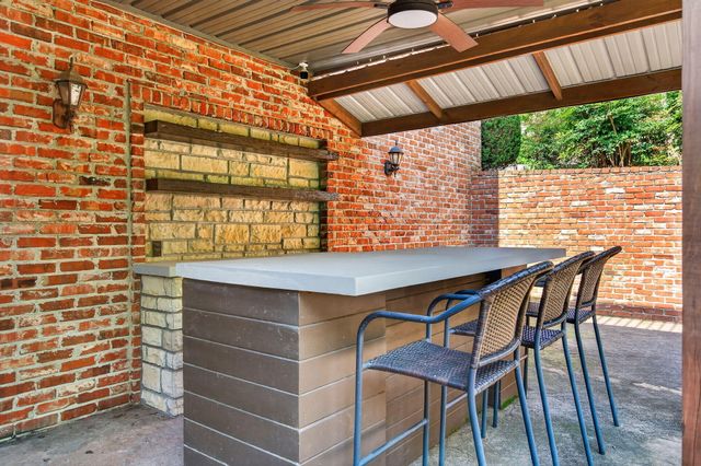 5079 E Farm Road 122, Springfield, MO 65802