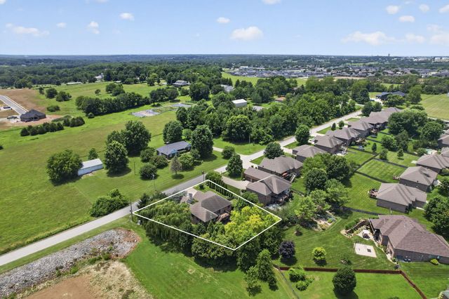5079 E Farm Road 122, Springfield, MO 65802