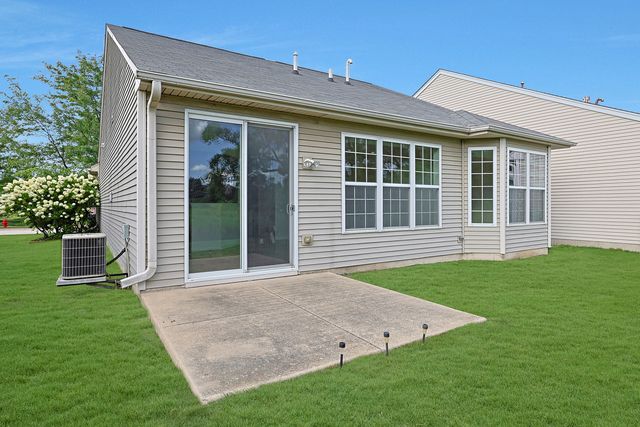 12598 Wedgemere Drive, Huntley, IL 60142