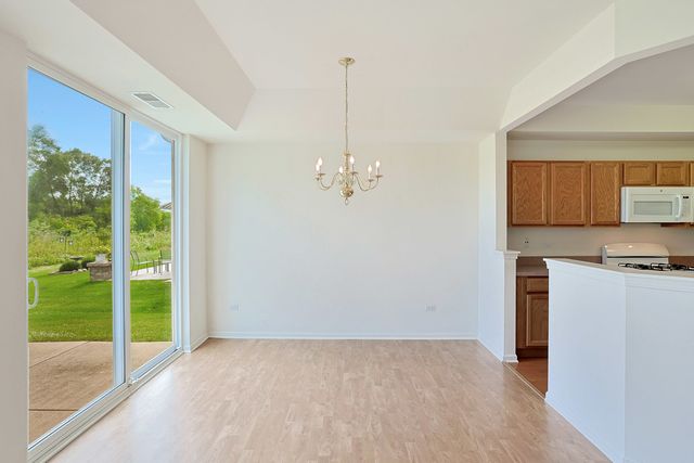 12598 Wedgemere Drive, Huntley, IL 60142