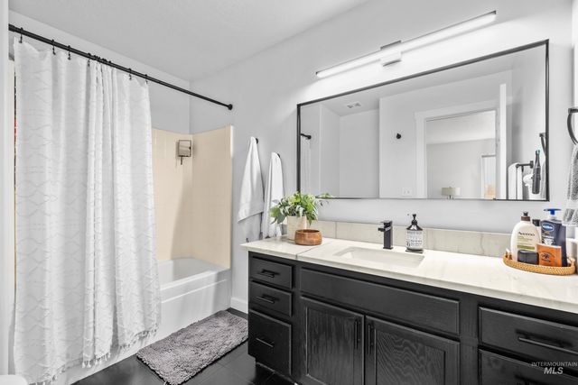 3280 S Capistrano Ave, Boise, ID 83705