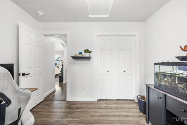3280 S Capistrano Ave, Boise, ID 83705