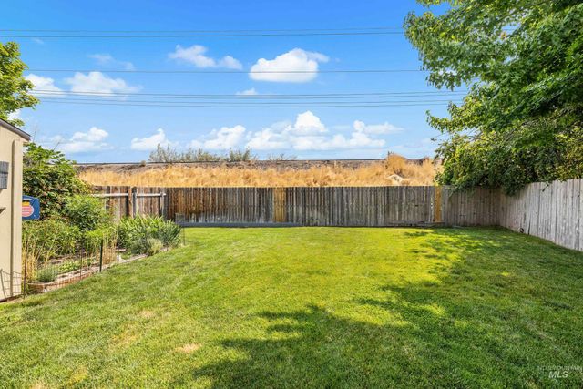 3280 S Capistrano Ave, Boise, ID 83705